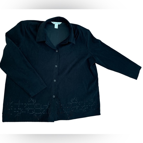 Elegant Black Skirt Set - Picture 2 of 9